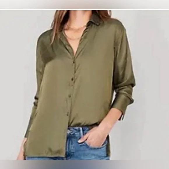 Old Navy Olive Green Women's Button-Up Top - Picture 1 of 10